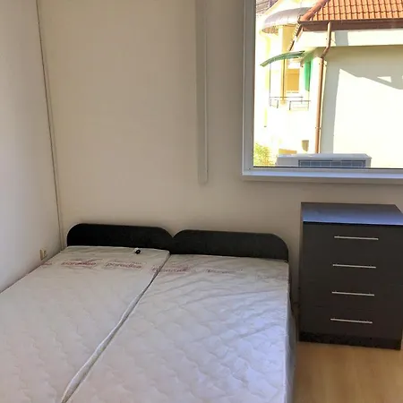 Pearl Beach Two-bedroom Eh
